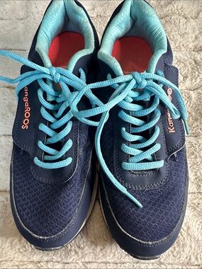 Iconic 80s Favorite Navy and Coral KangaROOS Sneaker with Zipper Side Pouches, 9